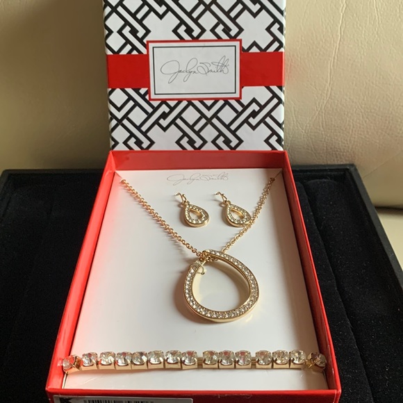 Jaclyn Smith Jewelry - NWB Vintage Jaclyn Smith 3pc Teardrop Costume Jewelry Set